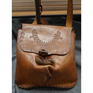 Vtg 70s Hand Tooled & Stitched Thick Leather Boho Hippie Crossbody bag